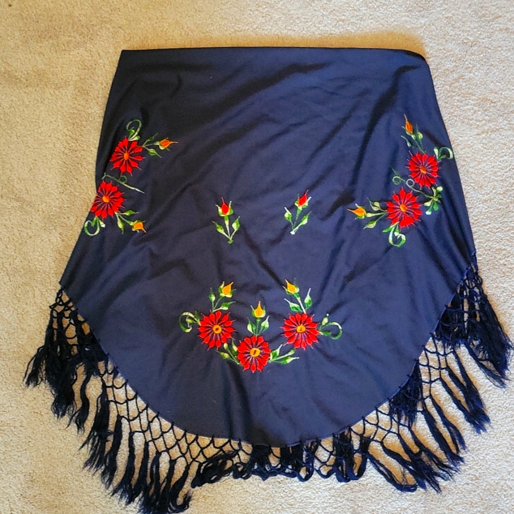 Vintage embroidered shawl with tassels